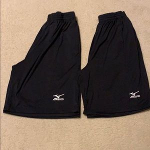 Mizuno black basketball/athletic shorts